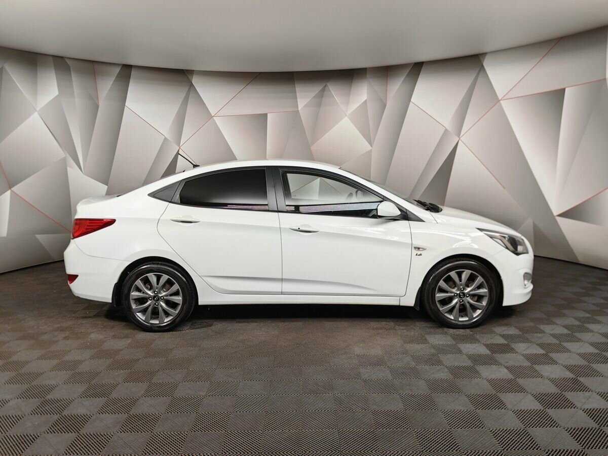 Купить Hyundai Solaris, 2014, 99 339 км.. Фото: #5