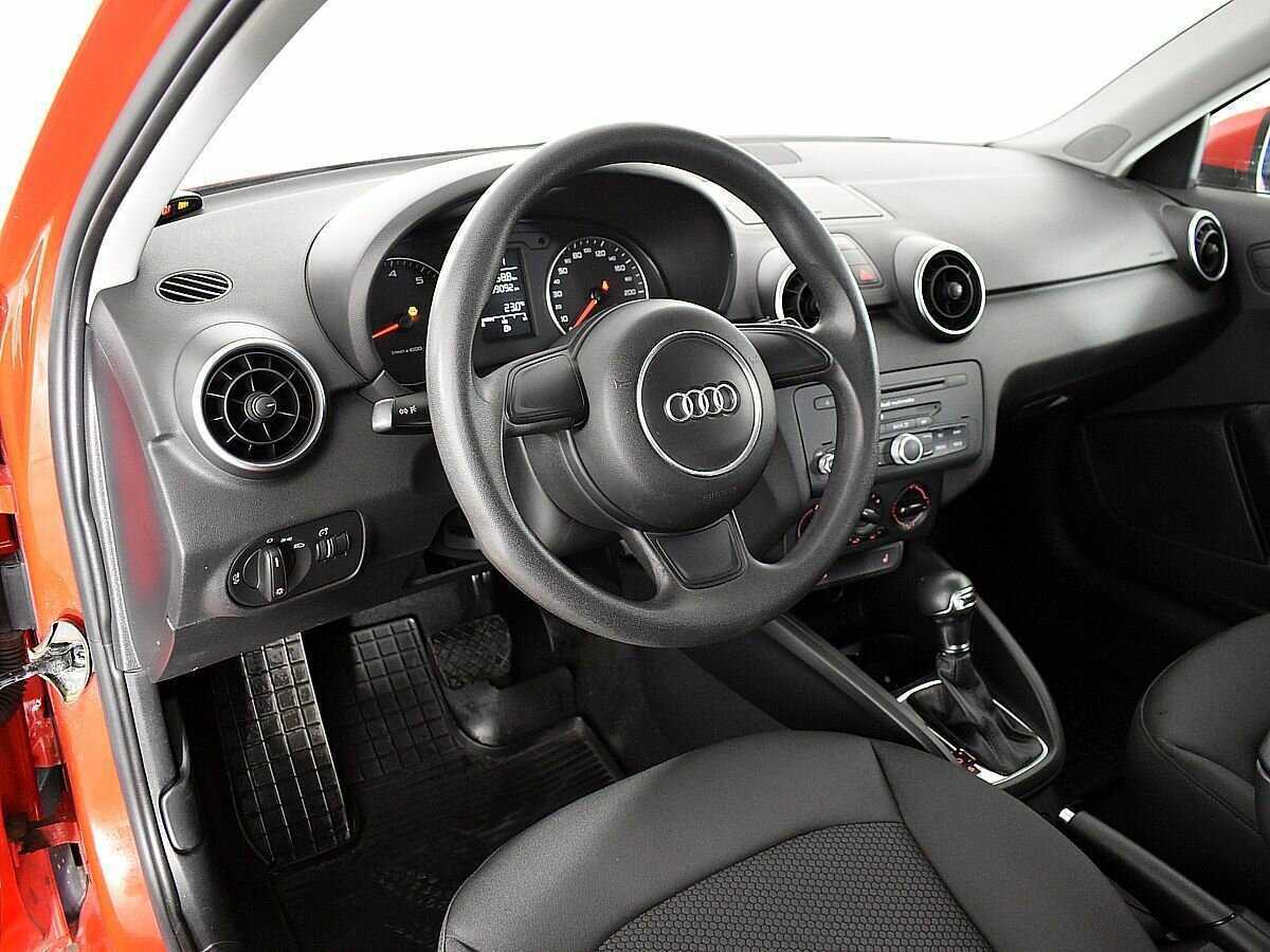 Купить Audi A1, 2014, 159 089 км.. Фото: #6