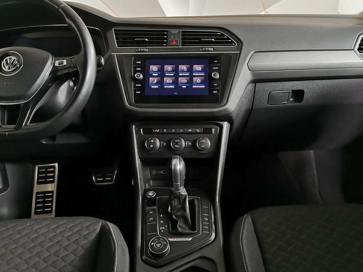 Купить Volkswagen Tiguan, 2018, 105 257 км.. Фото: #10