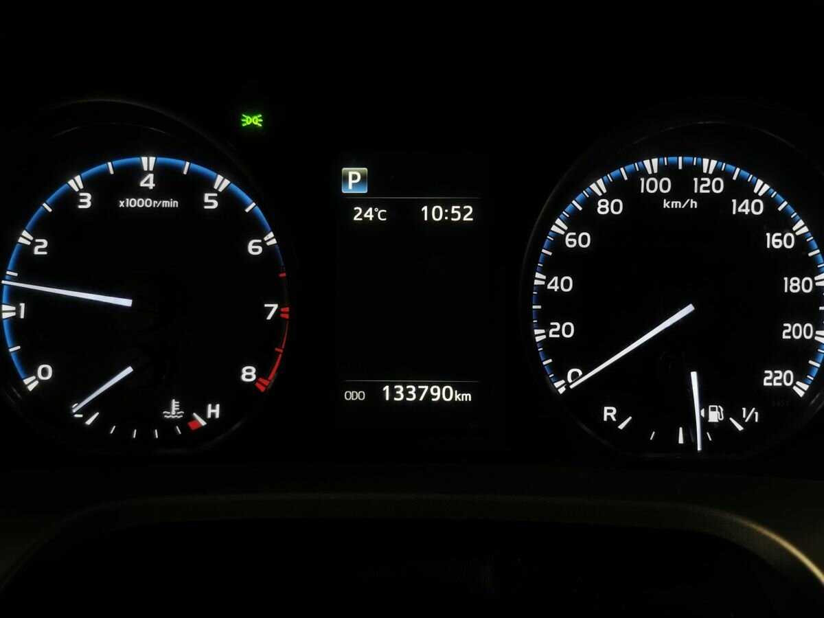 Купить Toyota RAV4, 2018, 133 788 км.. Фото: #14