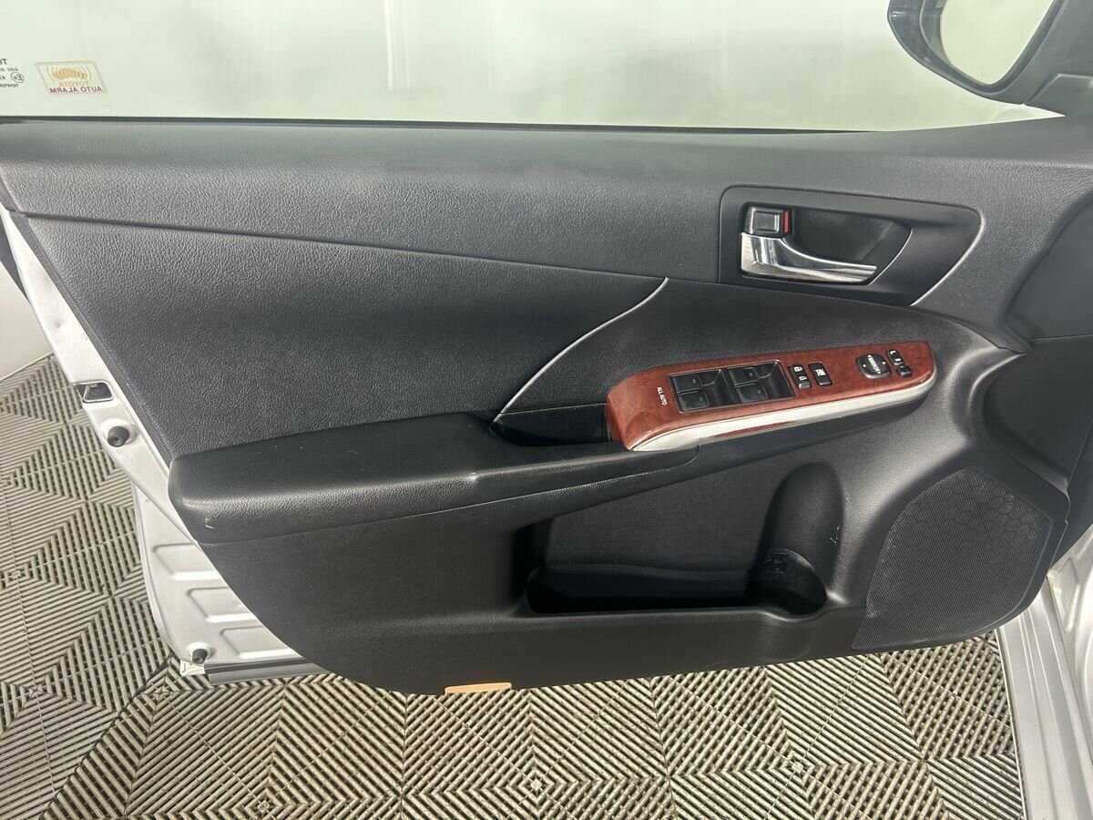 Купить Toyota Camry, 2013, 211 594 км.. Фото: #7