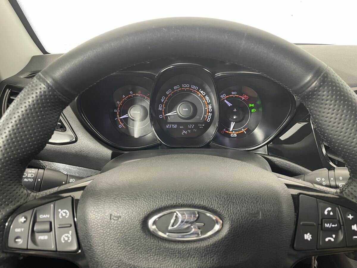 Купить Lada (ВАЗ) Vesta, 2018, 123 758 км.. Фото: #10