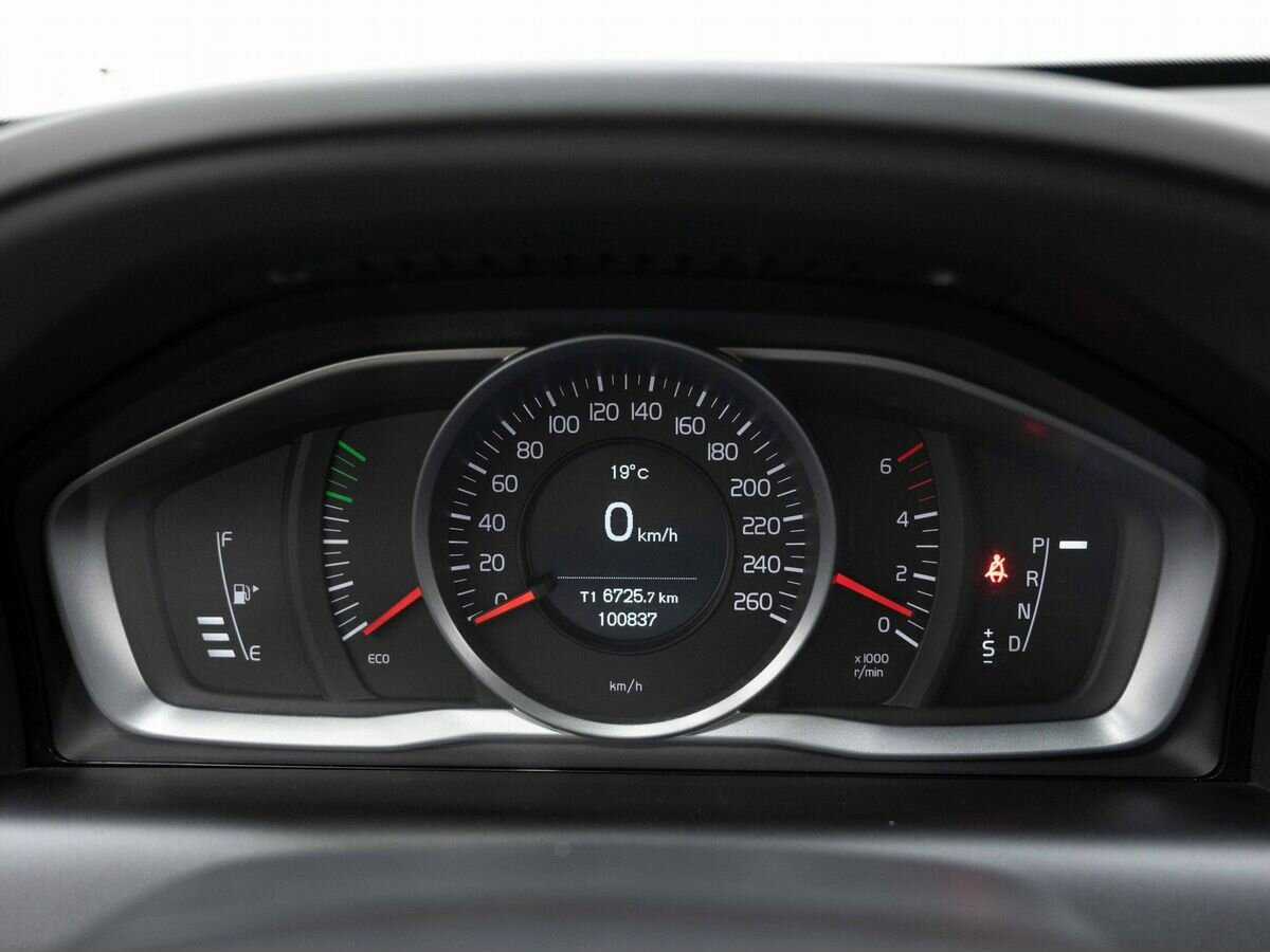 Купить Volvo XC60, 2017, 100 800 км.. Фото: #16