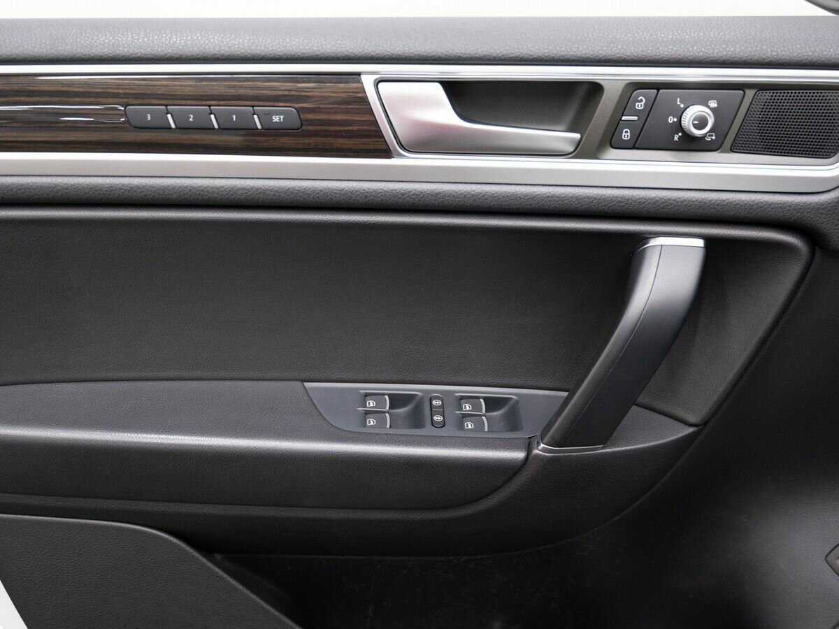 Купить Volkswagen Touareg, 2015, 150 366 км.. Фото: #14