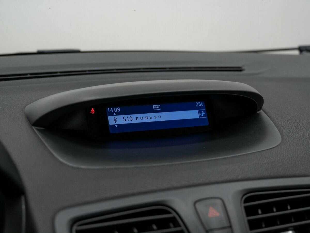 Купить Renault Fluence, 2013, 174 380 км.. Фото: #18