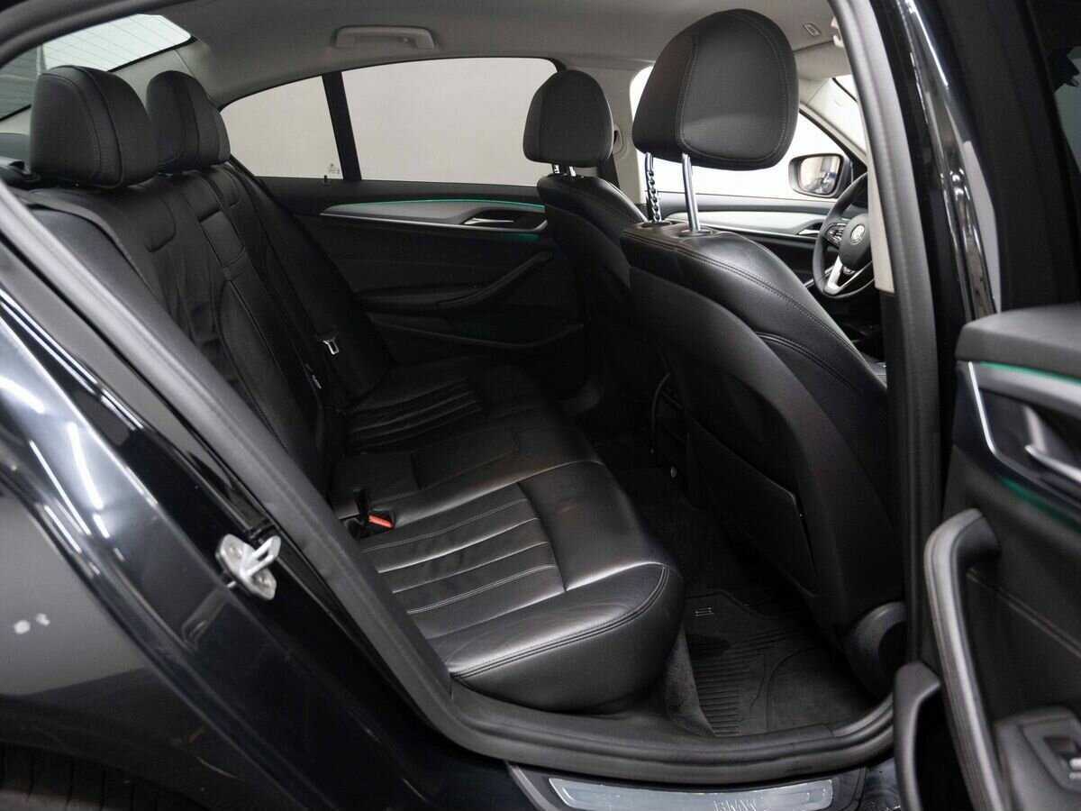 Купить BMW 5 серии, 2018, 155 280 км.. Фото: #9