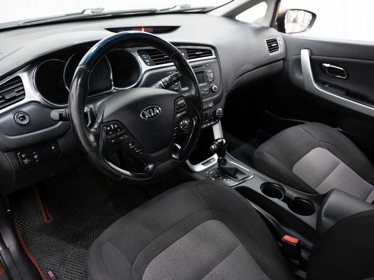 Купить Kia Ceed, 2017, 142 000 км.. Фото: #6