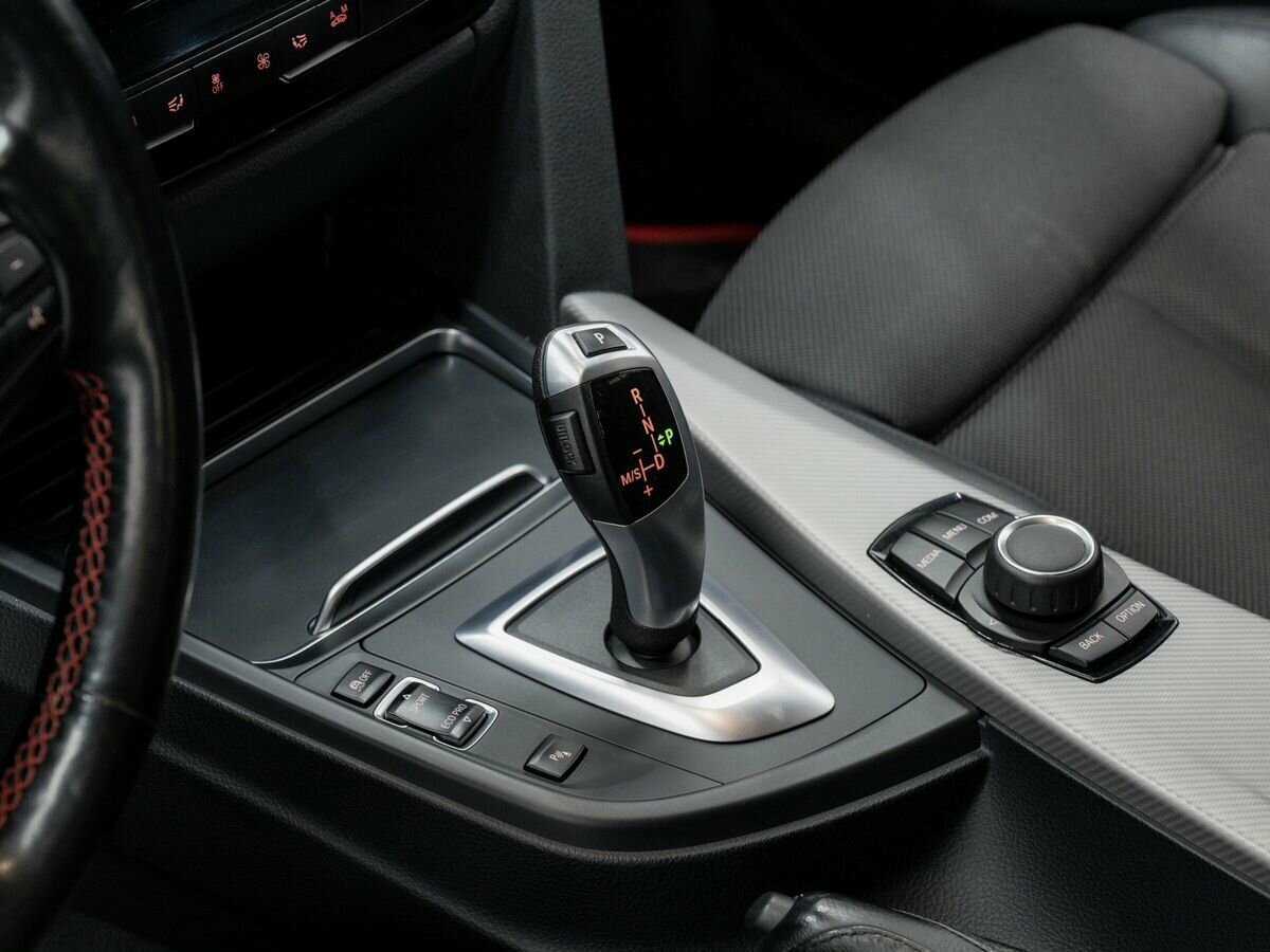 Купить BMW 3 серии, 2017, 132 105 км.. Фото: #16