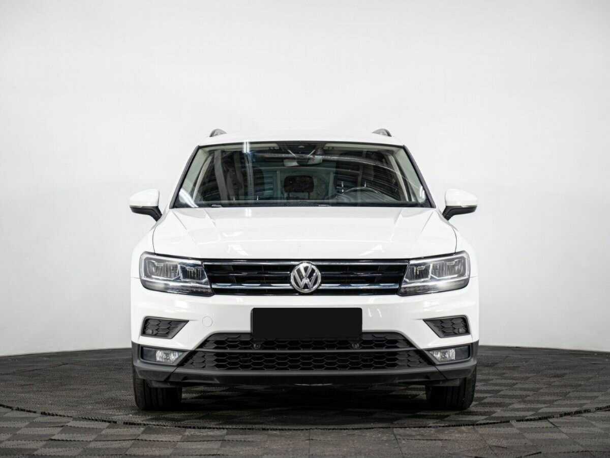 Купить Volkswagen Tiguan, 2018, 120 199 км.. Фото: #1