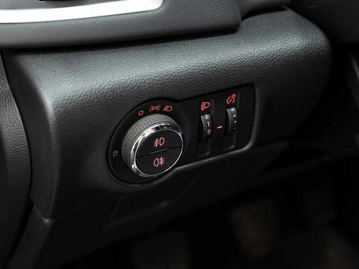 Купить Opel Astra, 2013, 209 300 км.. Фото: #17