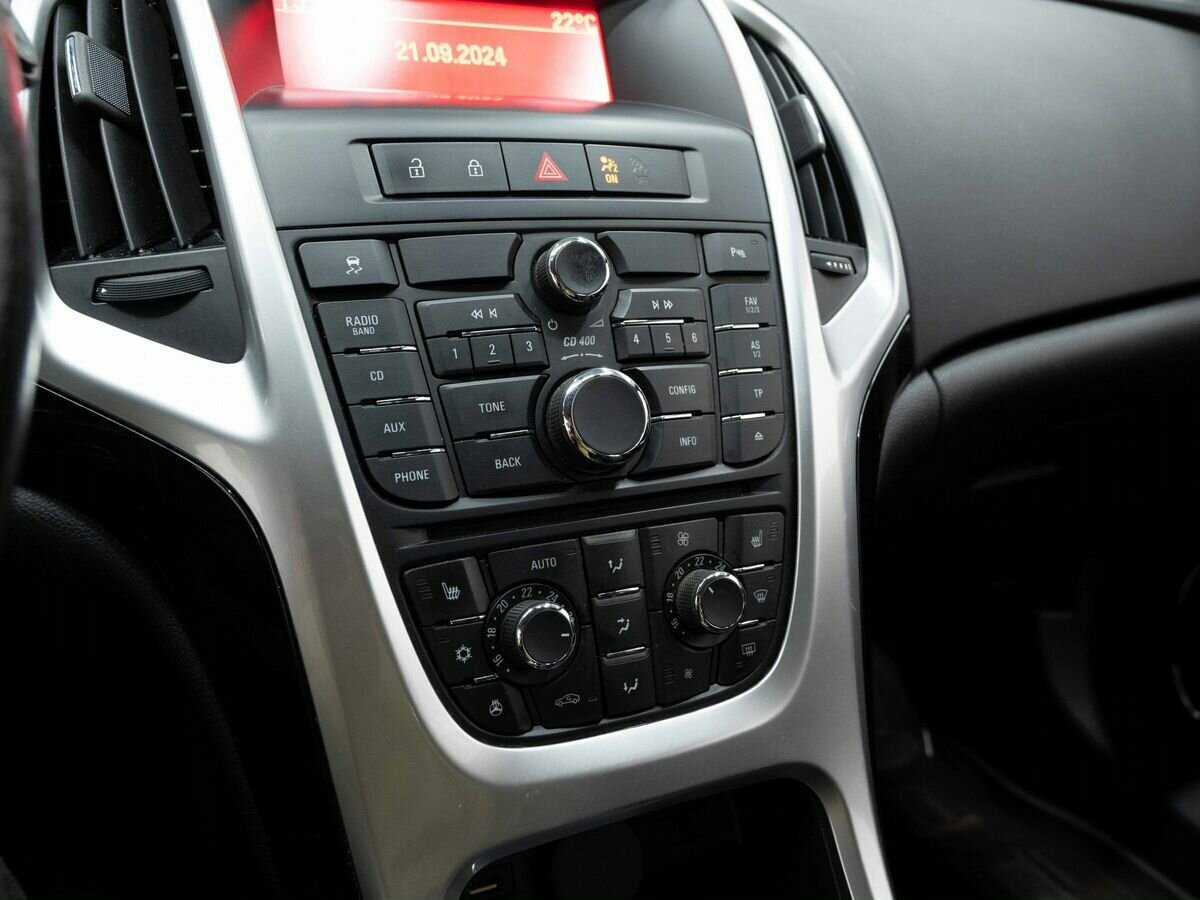 Купить Opel Astra, 2013, 209 300 км.. Фото: #19