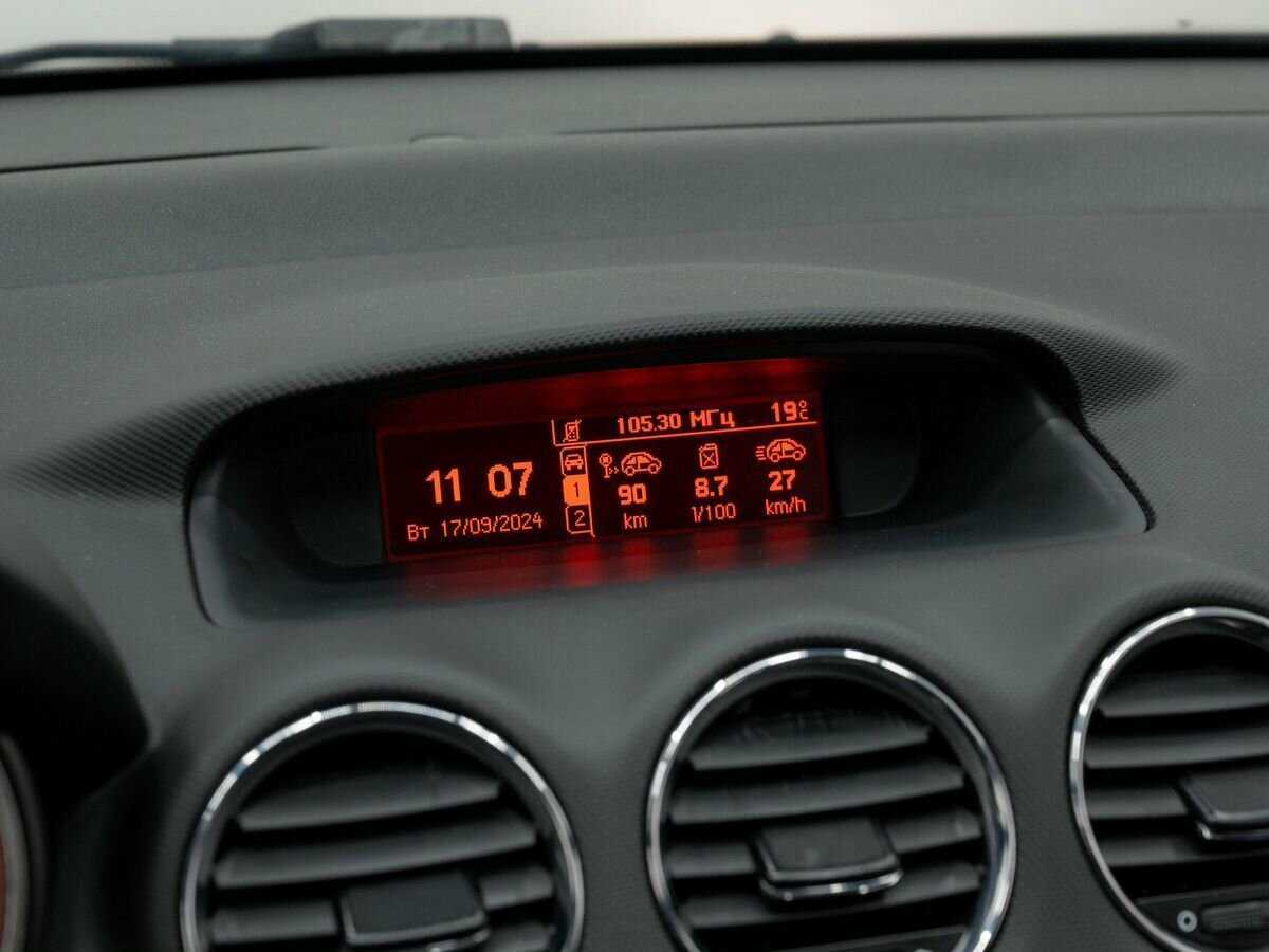 Купить Peugeot 408, 2013, 151 000 км.. Фото: #20