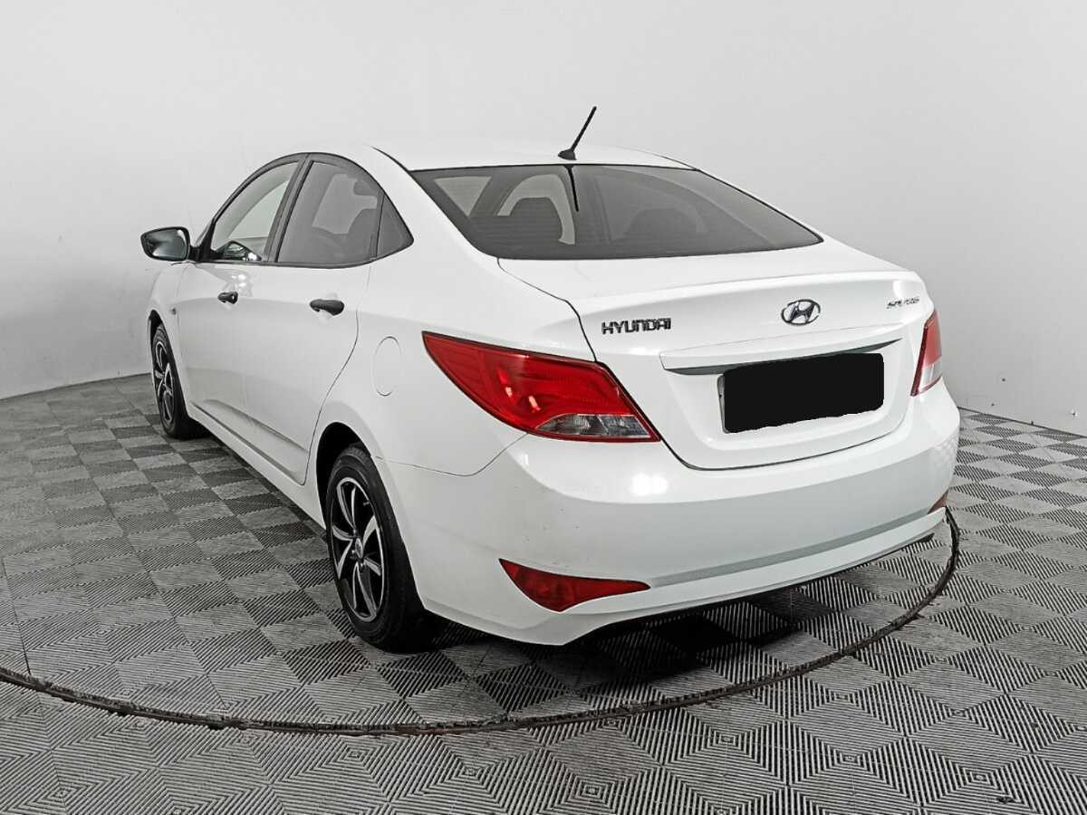 Купить Hyundai Solaris, 2015, 106 302 км.. Фото: #5