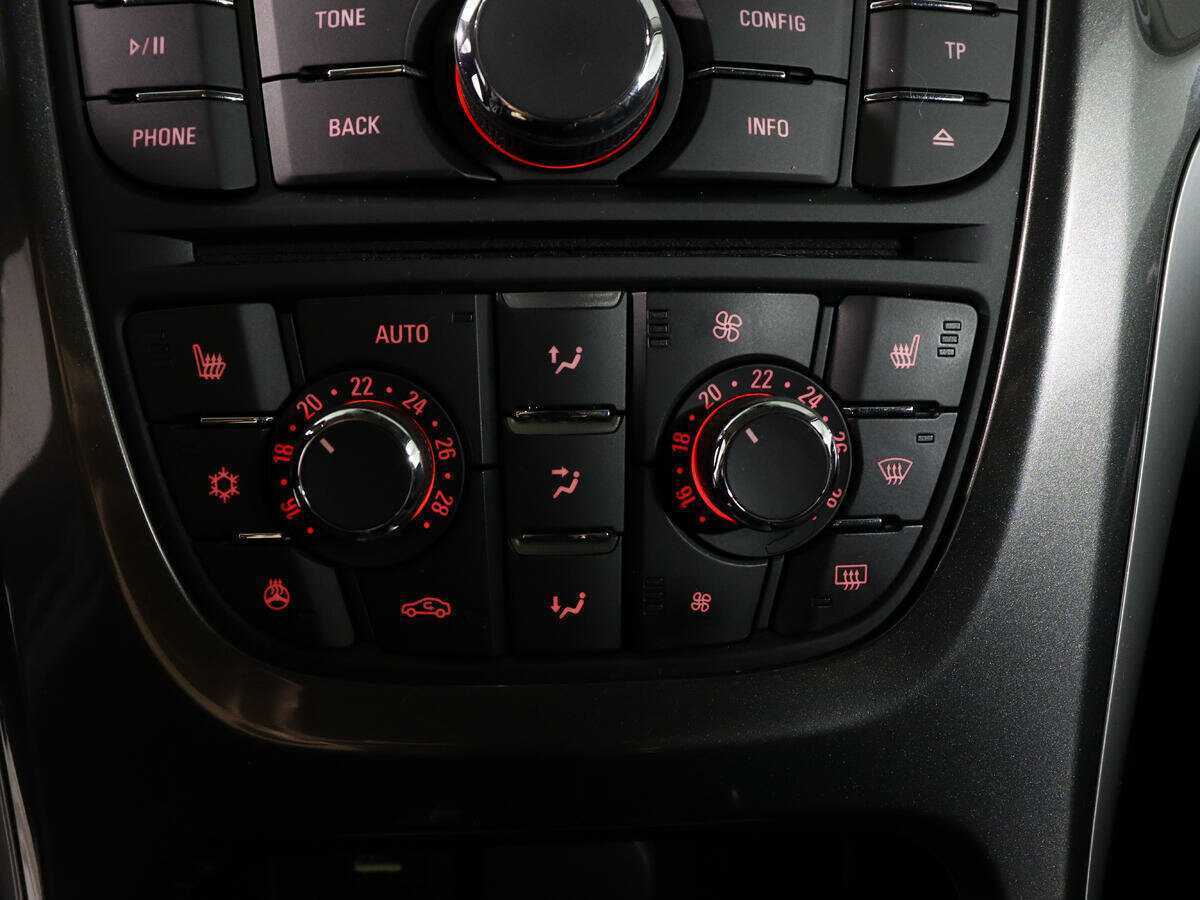 Купить Opel Astra, 2014, 109 000 км.. Фото: #16