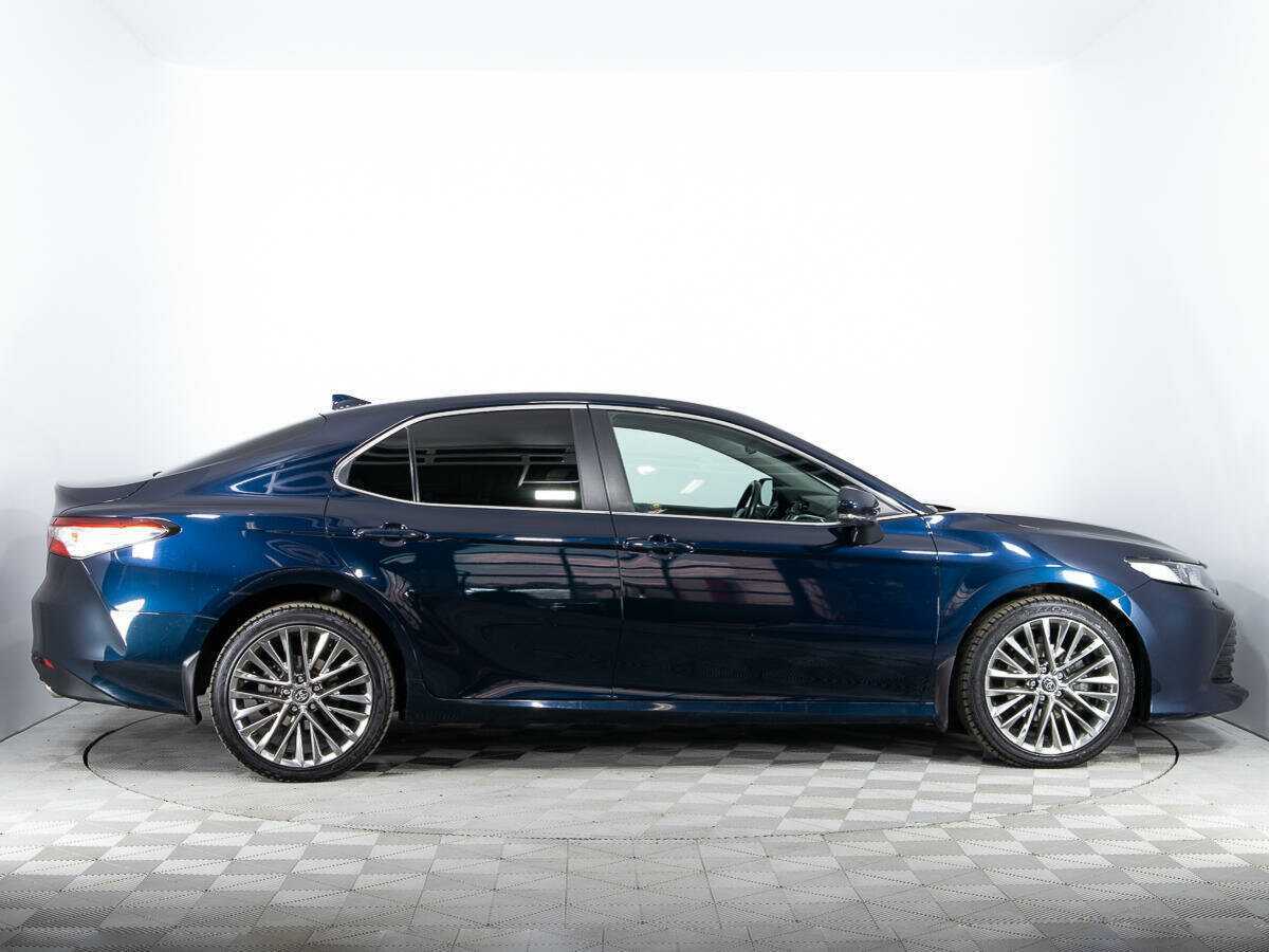 Купить Toyota Camry, 2018, 59 622 км.. Фото: #3