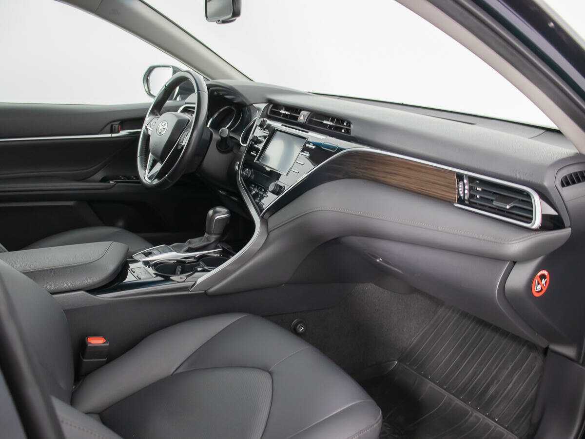 Купить Toyota Camry, 2018, 59 622 км.. Фото: #8