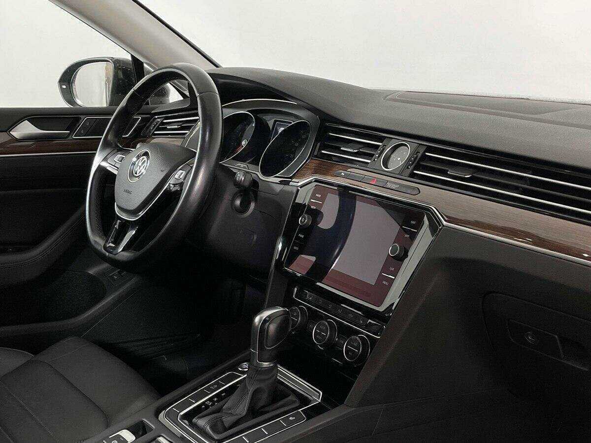 Купить Volkswagen Passat, 2018, 73 865 км.. Фото: #6
