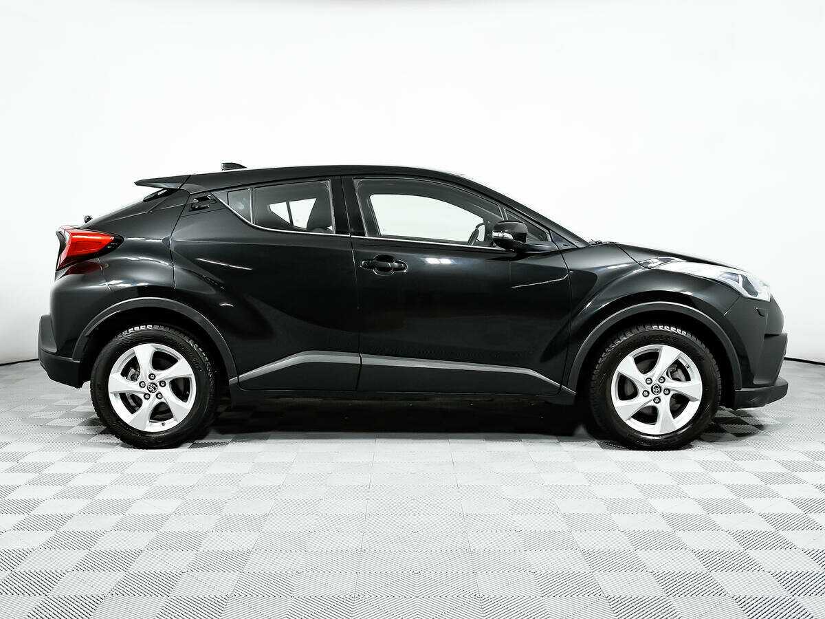 Купить Toyota C-HR, 2018, 67 869 км.. Фото: #3
