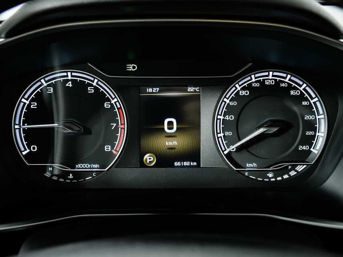 Купить Джили Кулрэй, 2020, 65 800 км.. Фото: #9