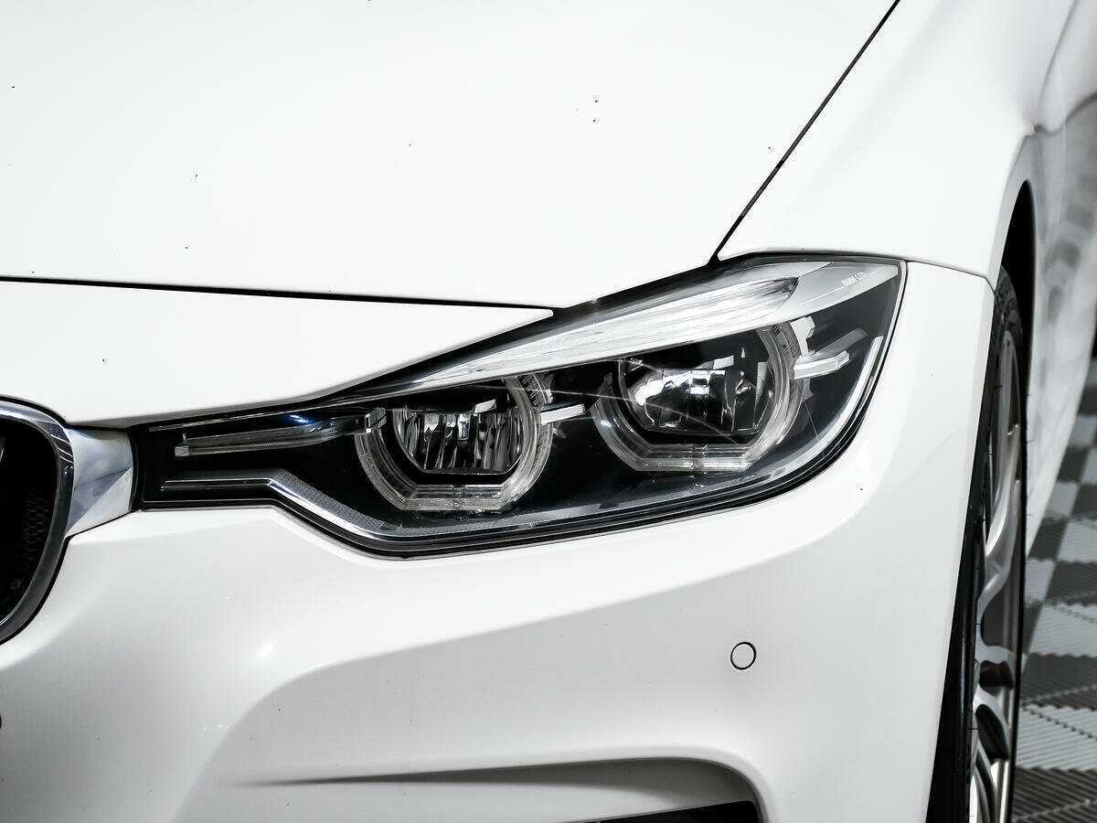 Купить BMW 3 серии, 2018, 119 547 км.. Фото: #13