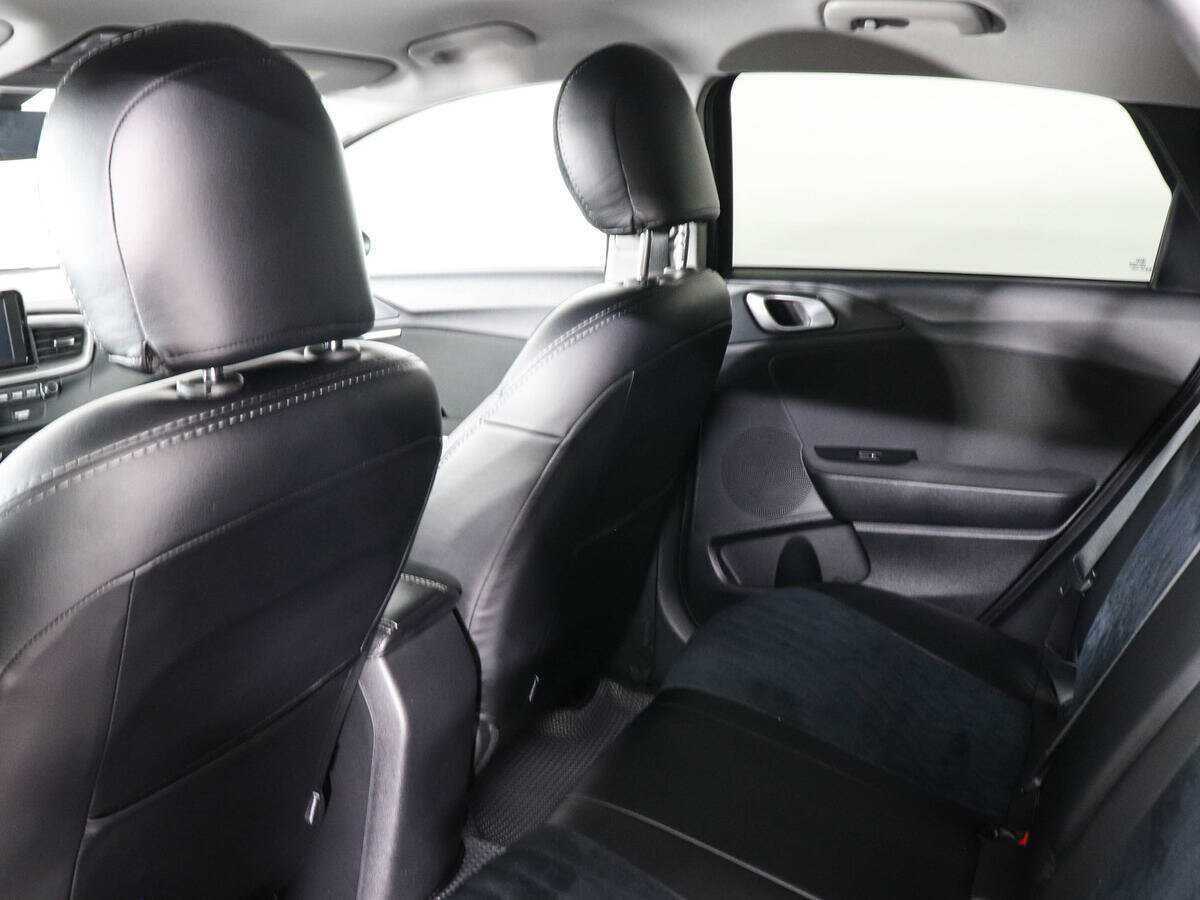 Купить Kia Ceed, 2018, 99 353 км.. Фото: #11