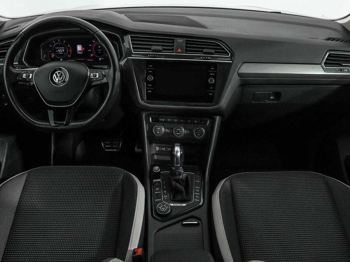 Купить Volkswagen Tiguan, 2019, 125 367 км.. Фото: #14