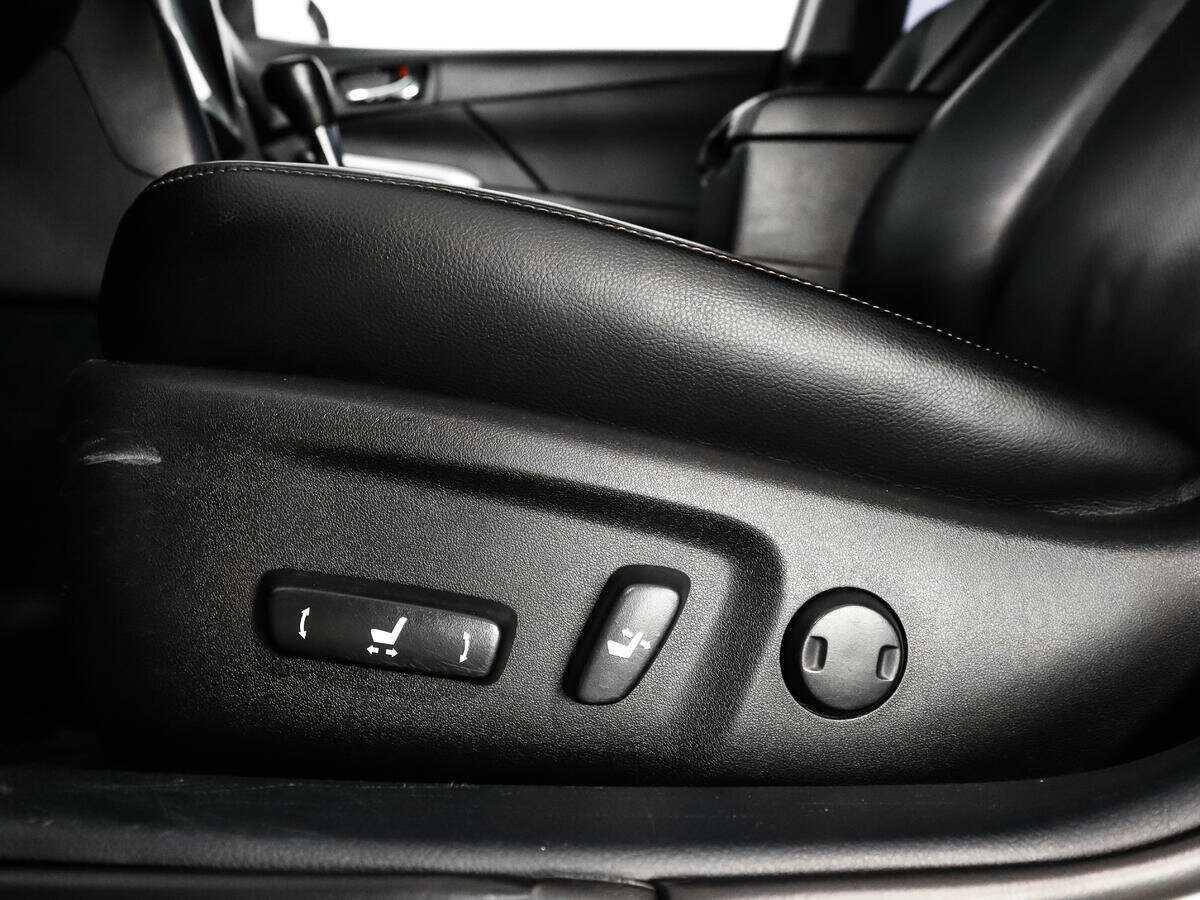 Купить Toyota Camry, 2014, 302 746 км.. Фото: #9