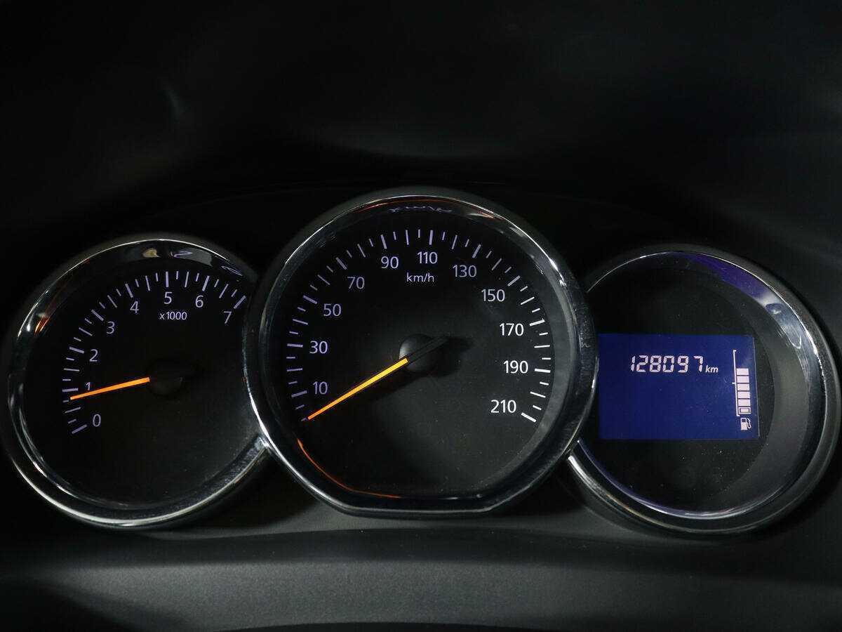 Купить Renault Sandero, 2015, 128 083 км.. Фото: #10