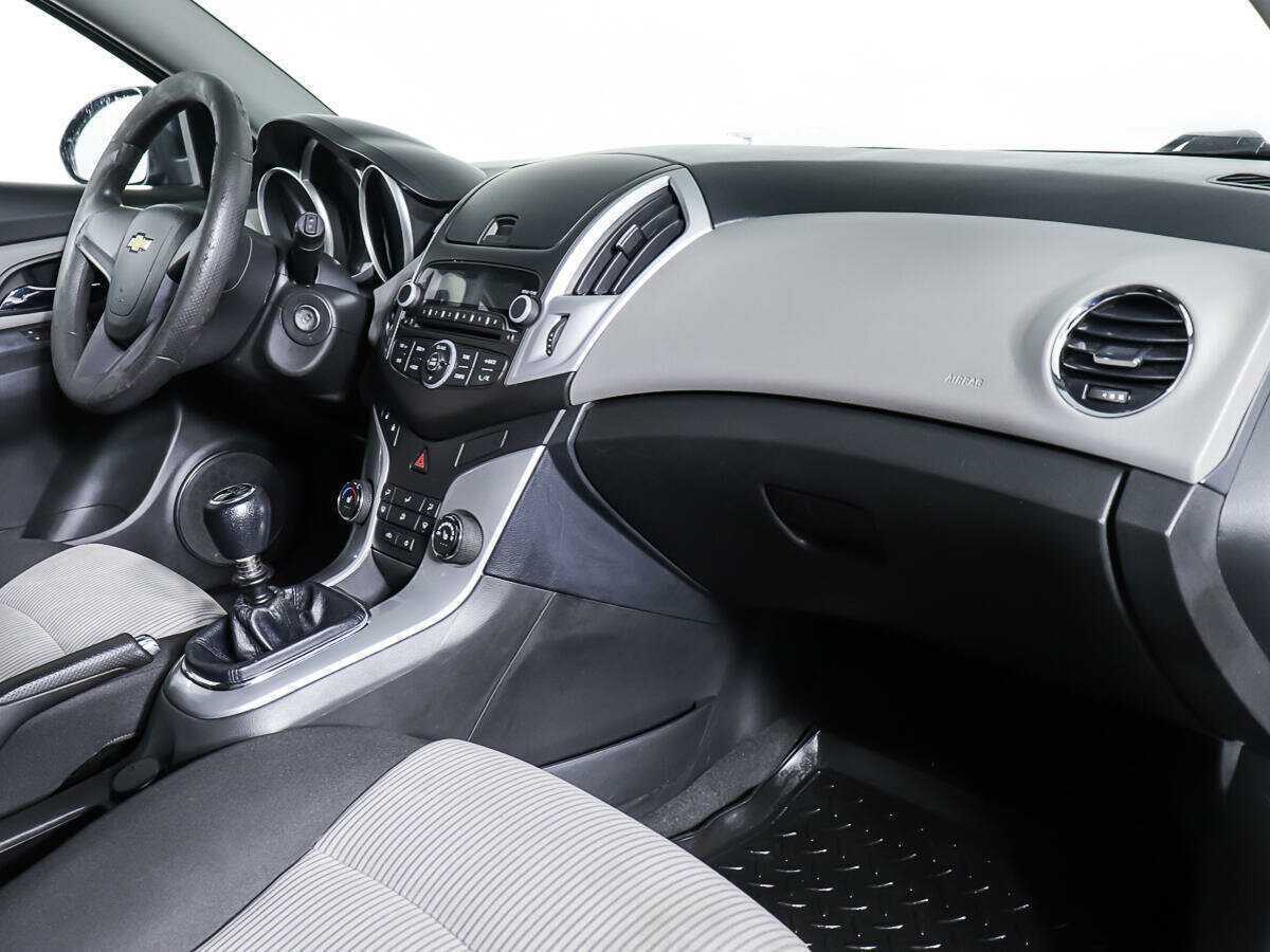 Купить Chevrolet Cruze, 2014, 165 243 км.. Фото: #10