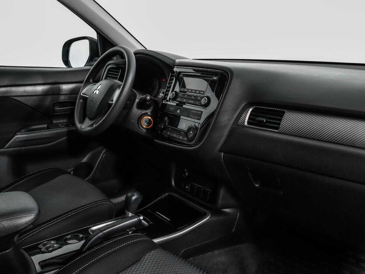 Купить Mitsubishi Outlander, 2018, 61 896 км.. Фото: #10