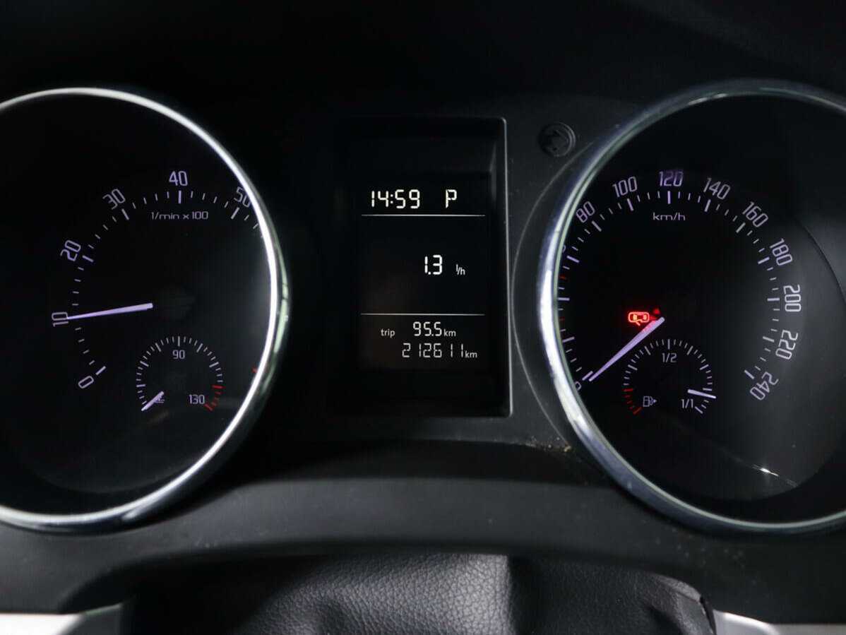 Купить Skoda Yeti, 2012, 212 611 км.. Фото: #8