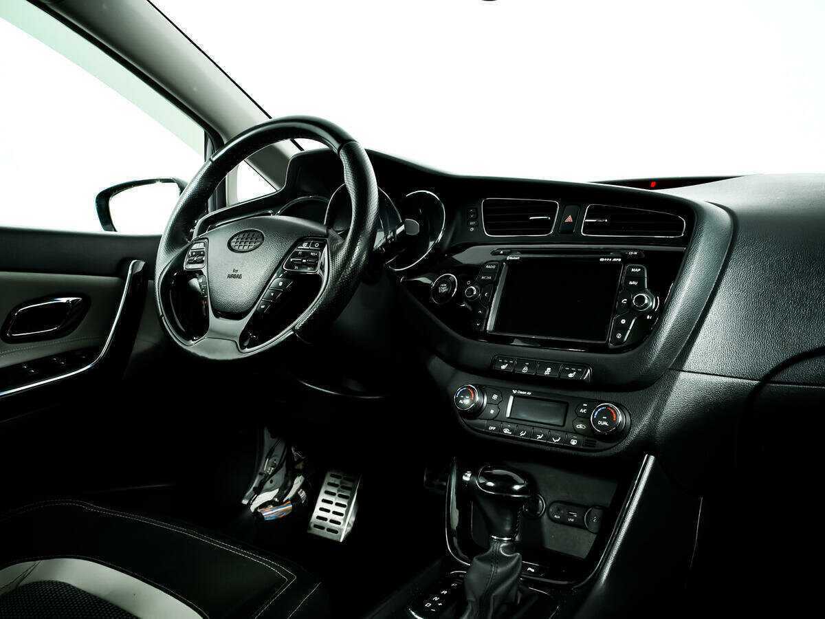 Купить Kia Ceed, 2012, 223 254 км.. Фото: #8