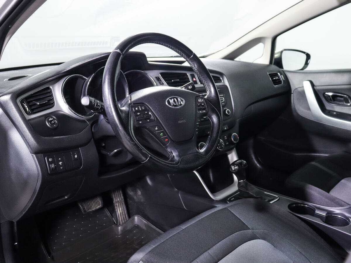 Купить Kia Ceed, 2013, 169 619 км.. Фото: #13