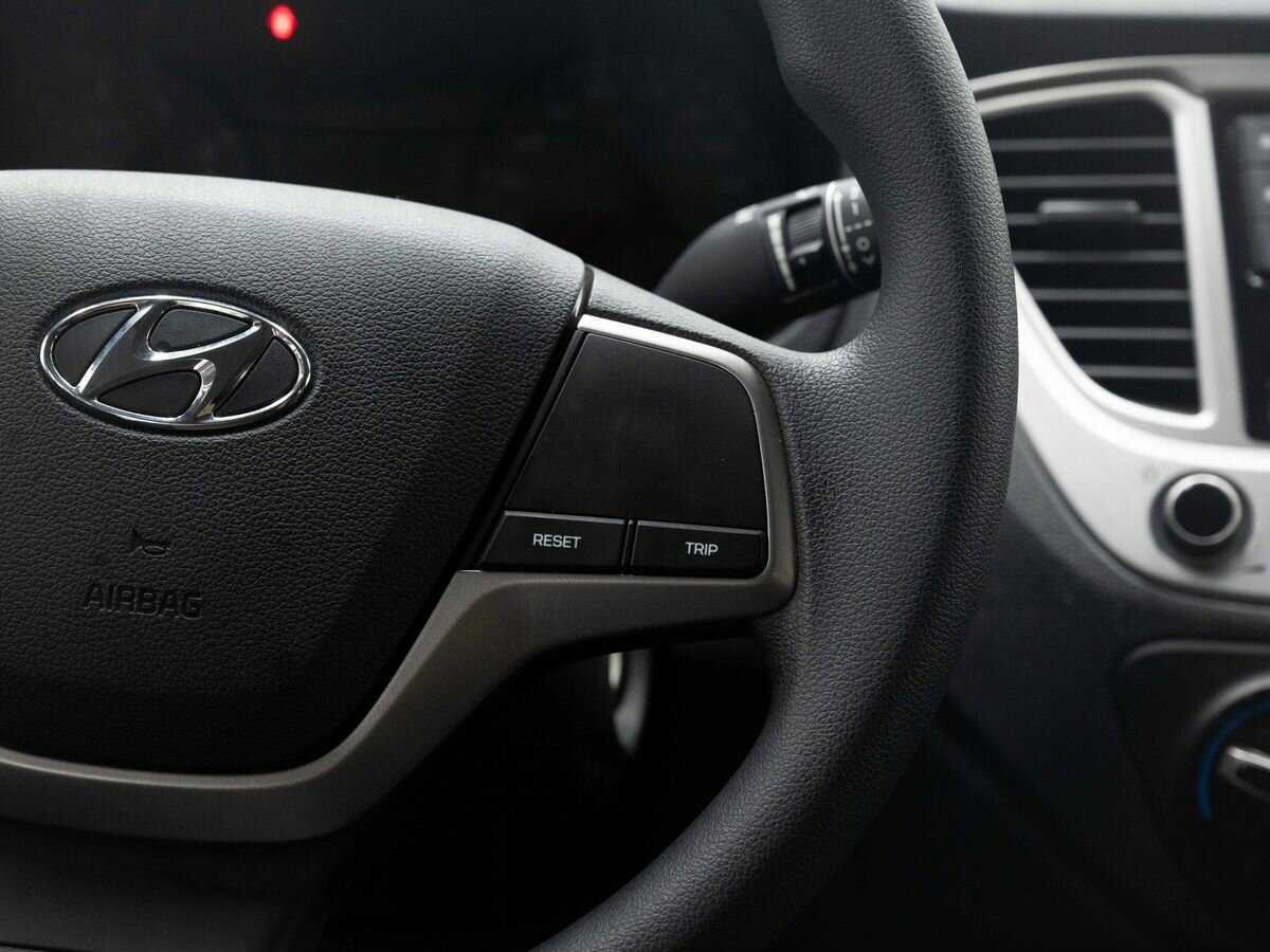 Купить Hyundai Solaris, 2019, 36 124 км.. Фото: #15