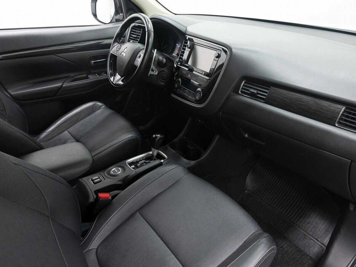 Купить Mitsubishi Outlander, 2016, 176 533 км.. Фото: #12