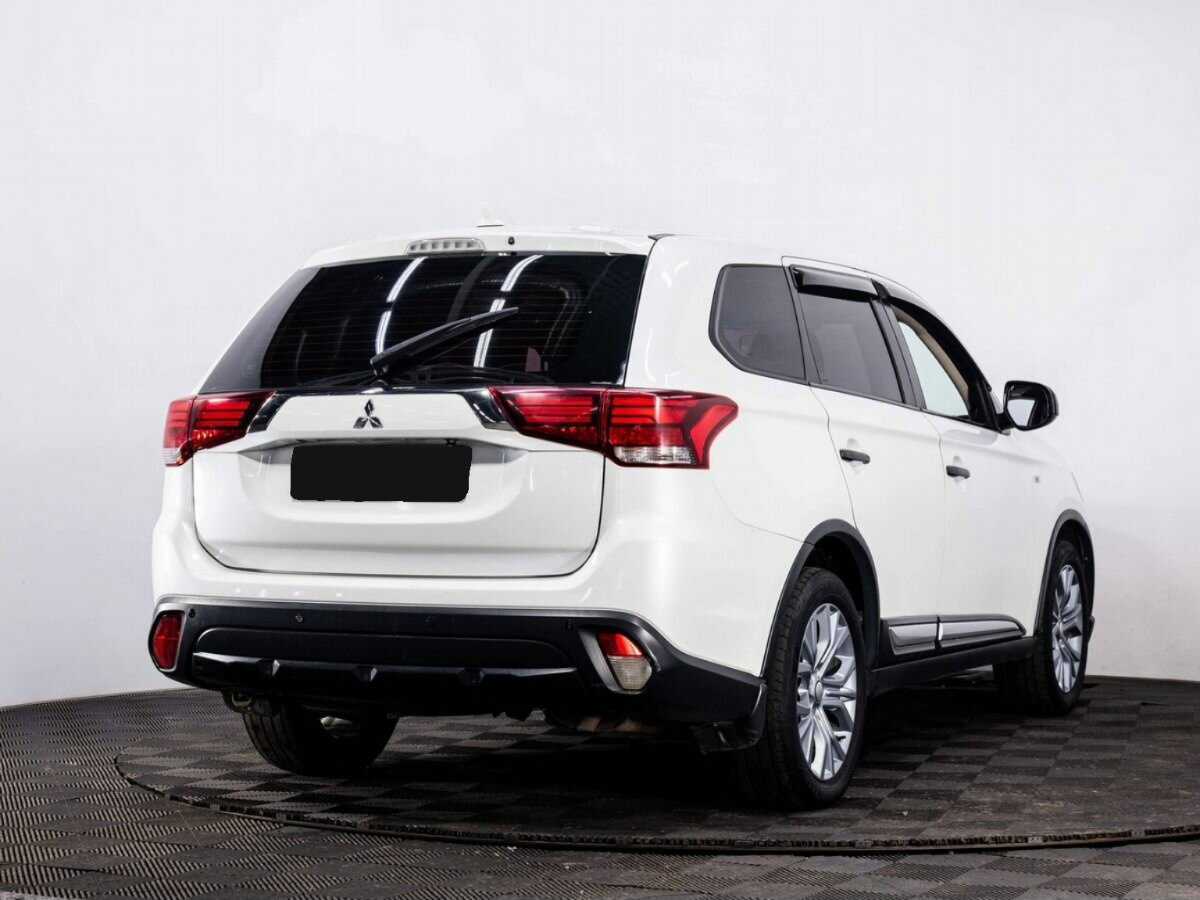 Купить Mitsubishi Outlander, 2018, 165 115 км.. Фото: #5