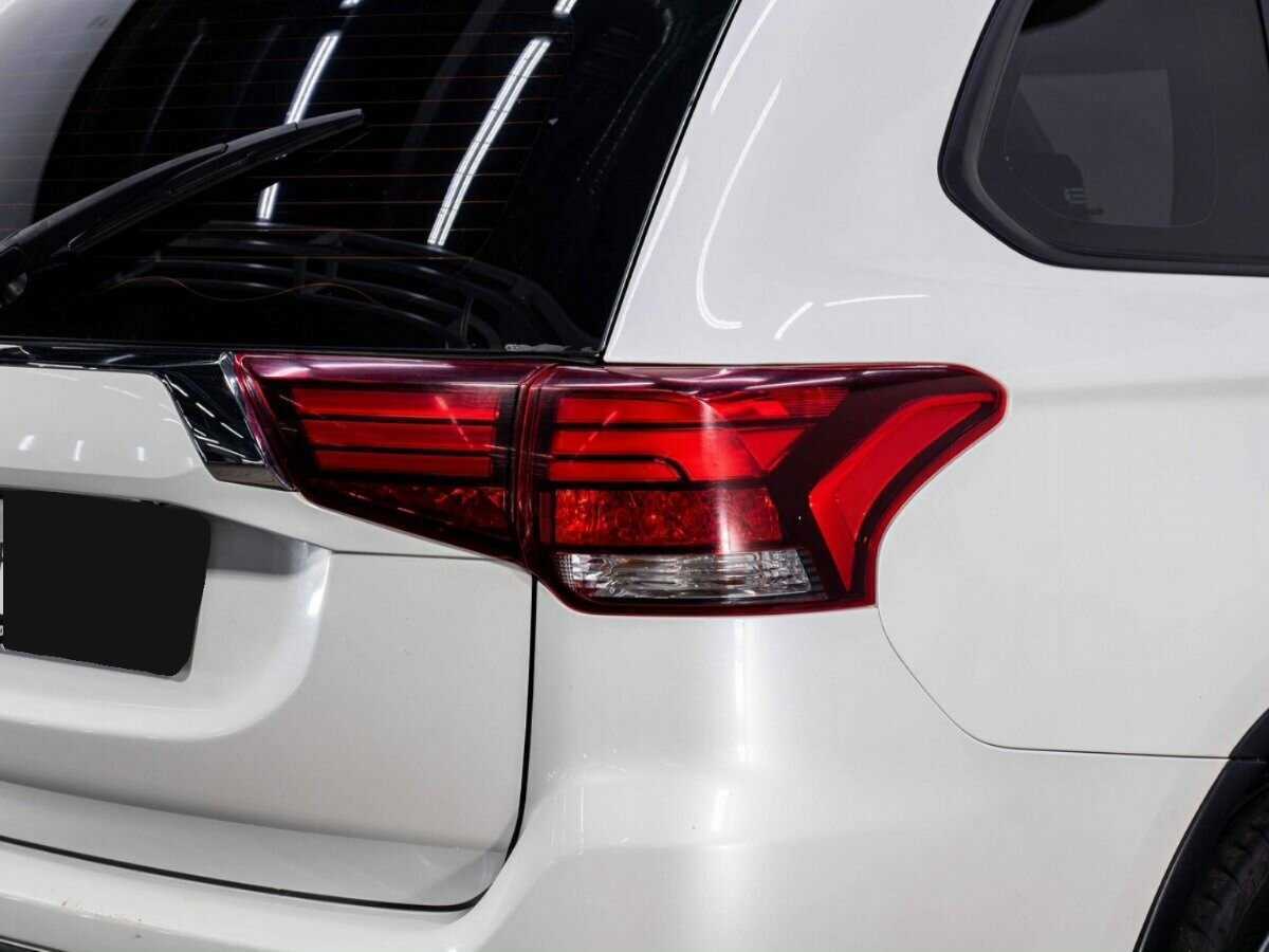 Купить Mitsubishi Outlander, 2018, 165 115 км.. Фото: #23