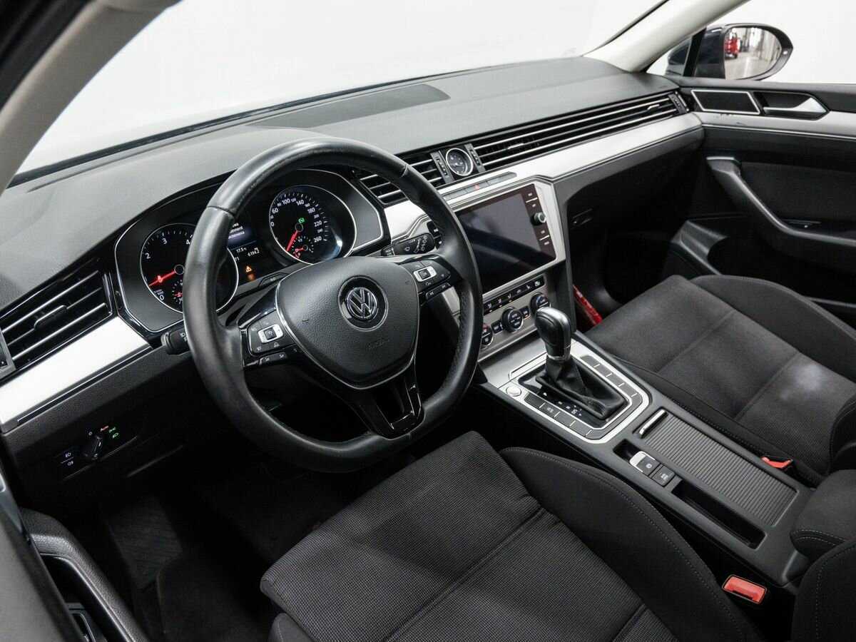 Купить Volkswagen Passat, 2018, 225 564 км.. Фото: #12
