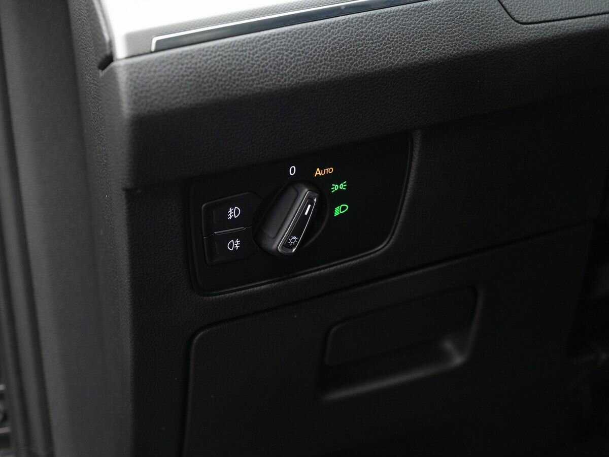 Купить Volkswagen Passat, 2018, 225 564 км.. Фото: #14