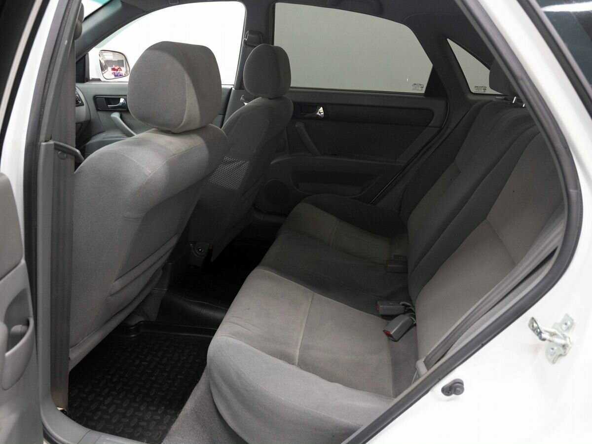 Купить Daewoo Gentra, 2013, 204 863 км.. Фото: #9