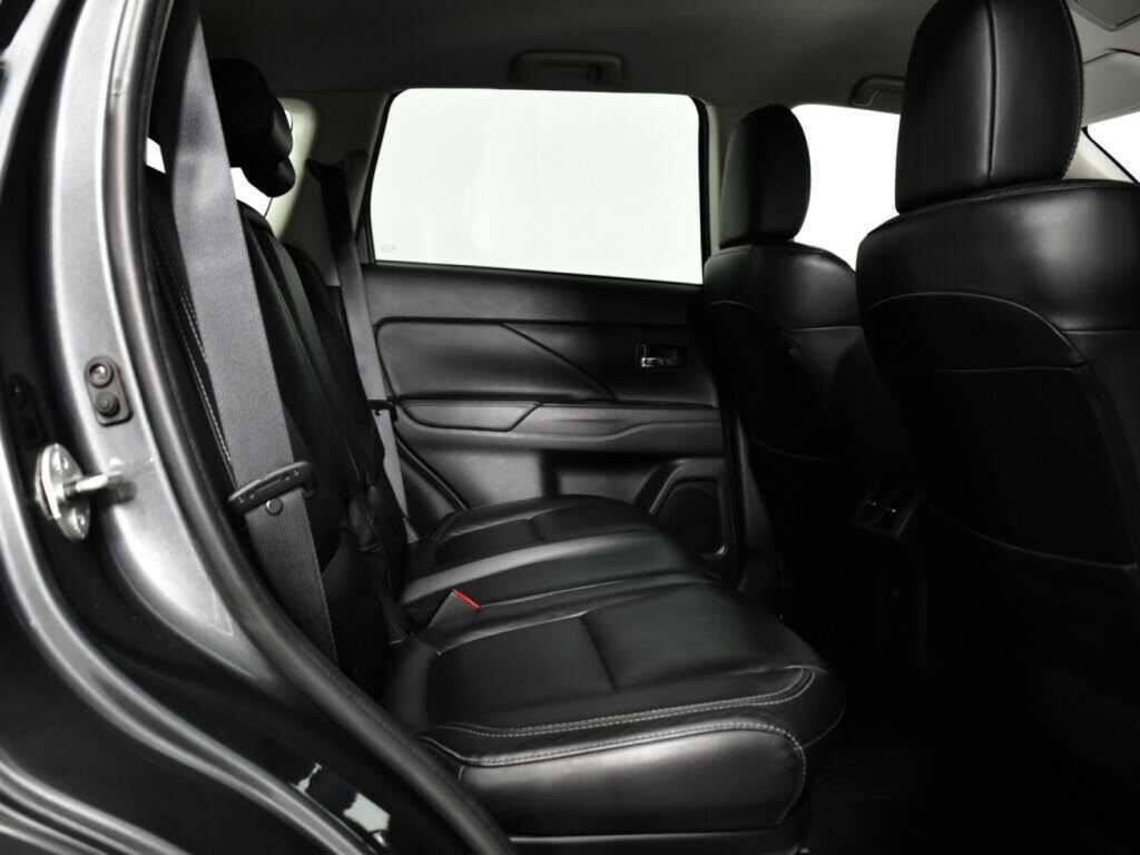 Купить Mitsubishi Outlander, 2018, 135 167 км.. Фото: #9