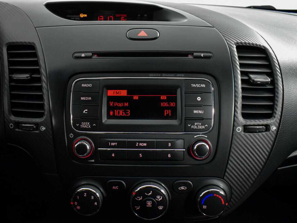 Купить Kia Cerato, 2015, 140 810 км.. Фото: #12