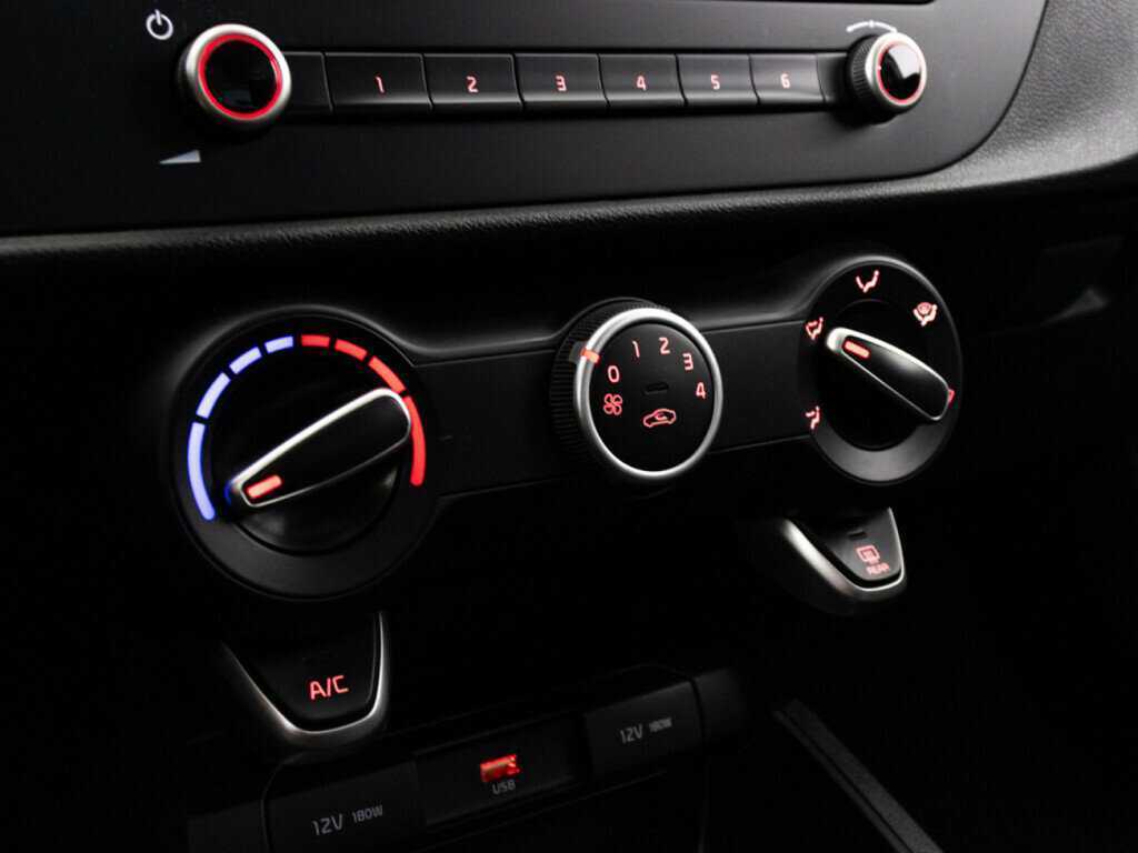 Купить Киа Рио, 2021, 30 581 км.. Фото: #17