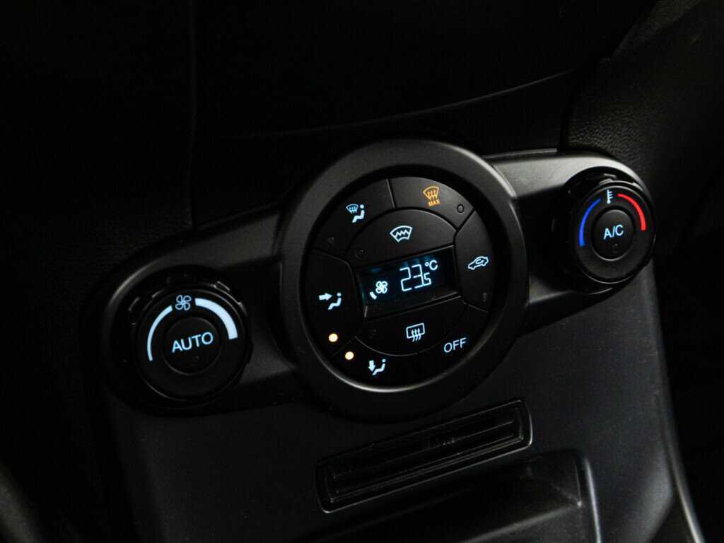 Купить Ford Fiesta, 2015, 117 383 км.. Фото: #14