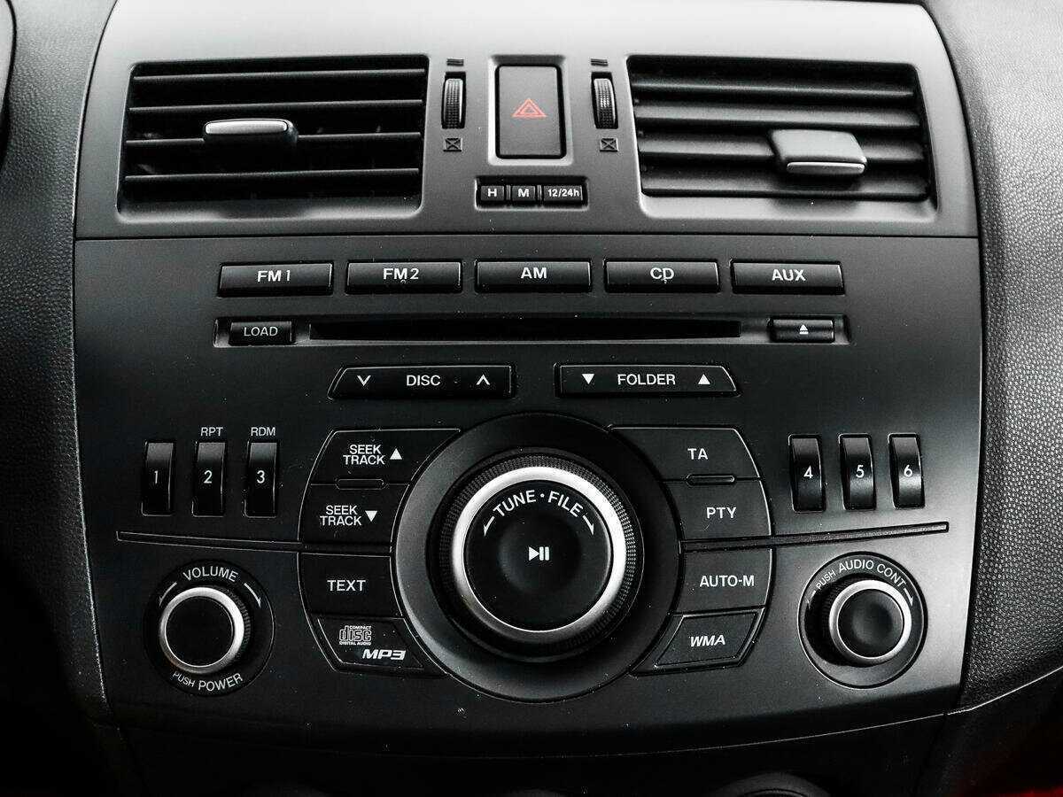 Купить Mazda 3, 2012, 105 799 км.. Фото: #12