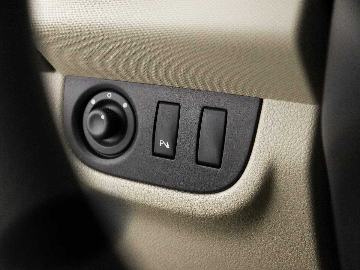 Купить Renault Logan, 2016, 106 618 км.. Фото: #13