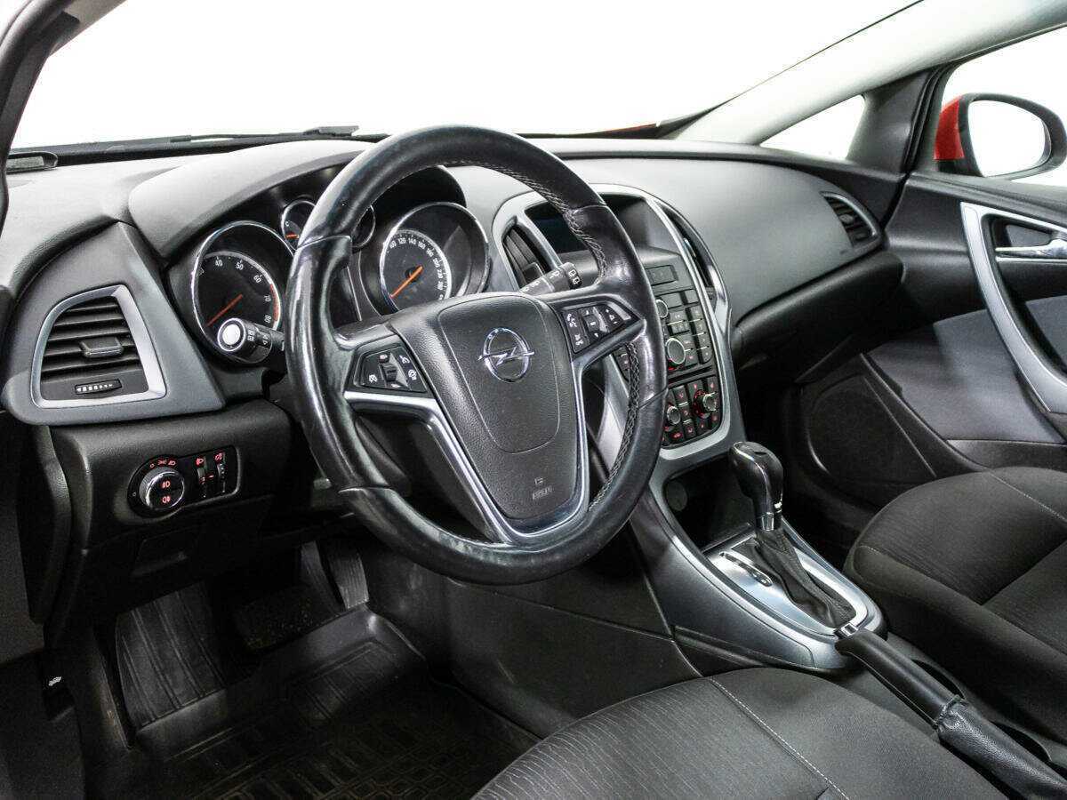 Купить Opel Astra, 2013, 151 750 км.. Фото: #10