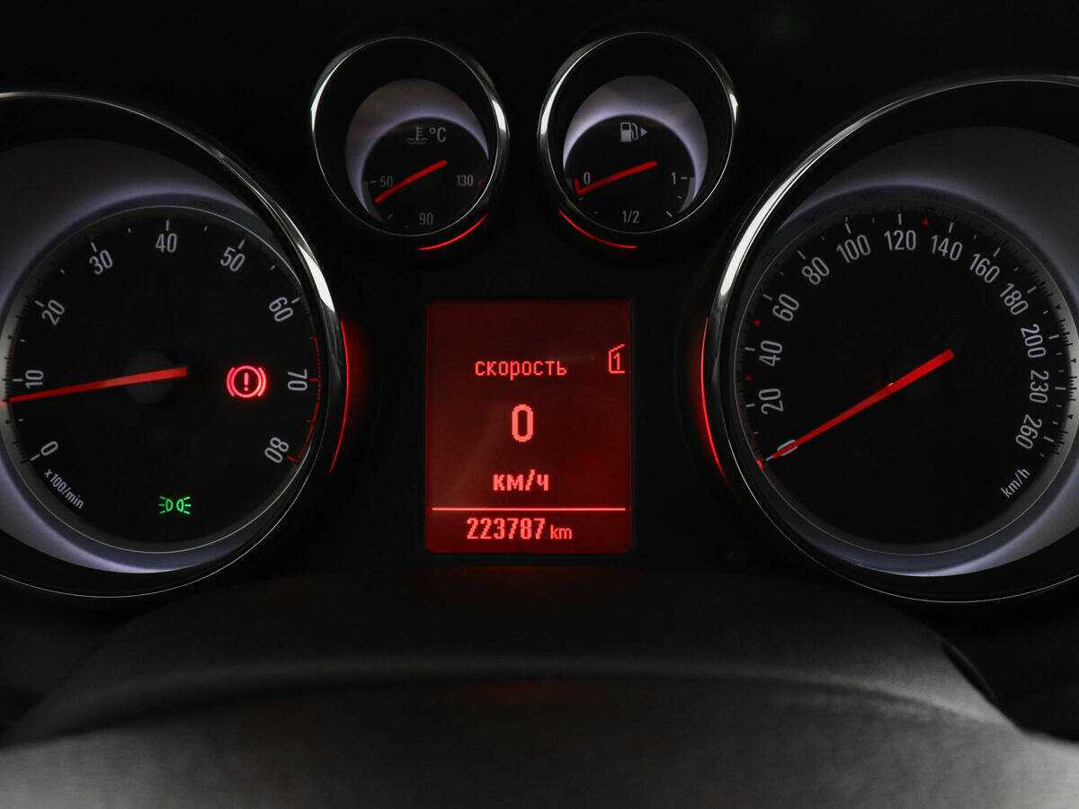 Купить Opel Astra, 2013, 223 784 км.. Фото: #6