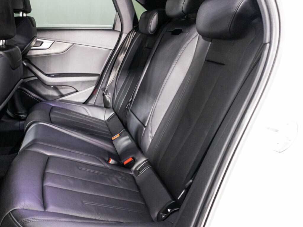 Купить Audi A4, 2017, 65 015 км.. Фото: #9