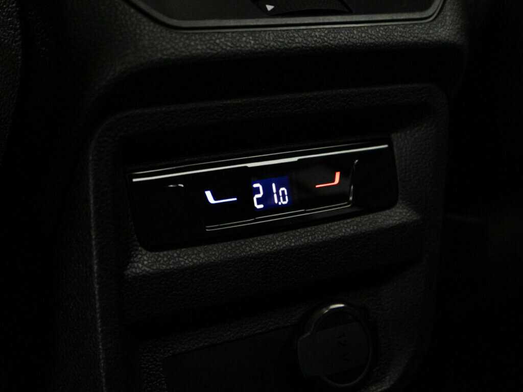 Купить Volkswagen Tiguan, 2021, 81 768 км.. Фото: #17